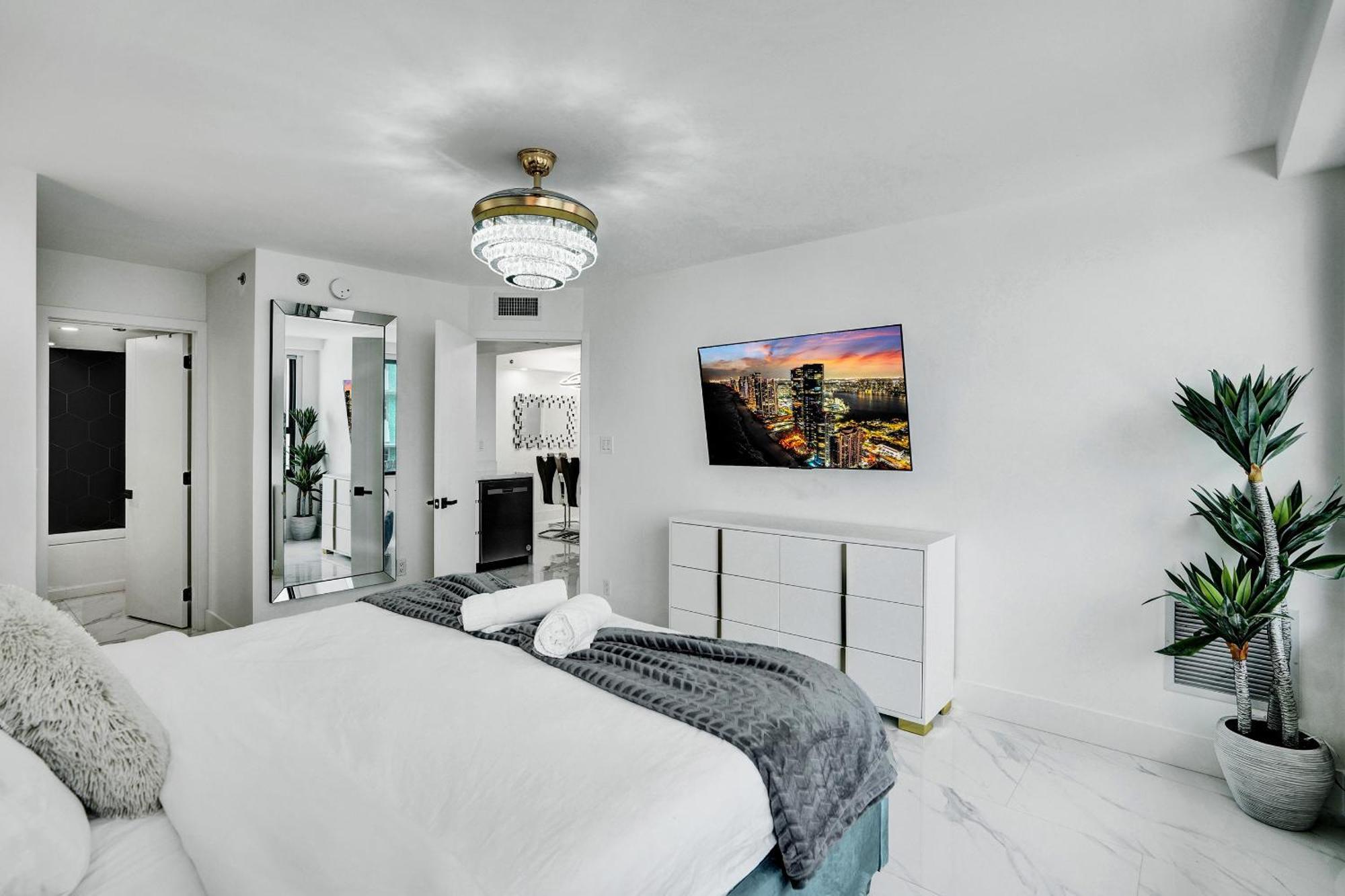 Ocean View Service 808 Apartment Miami Beach