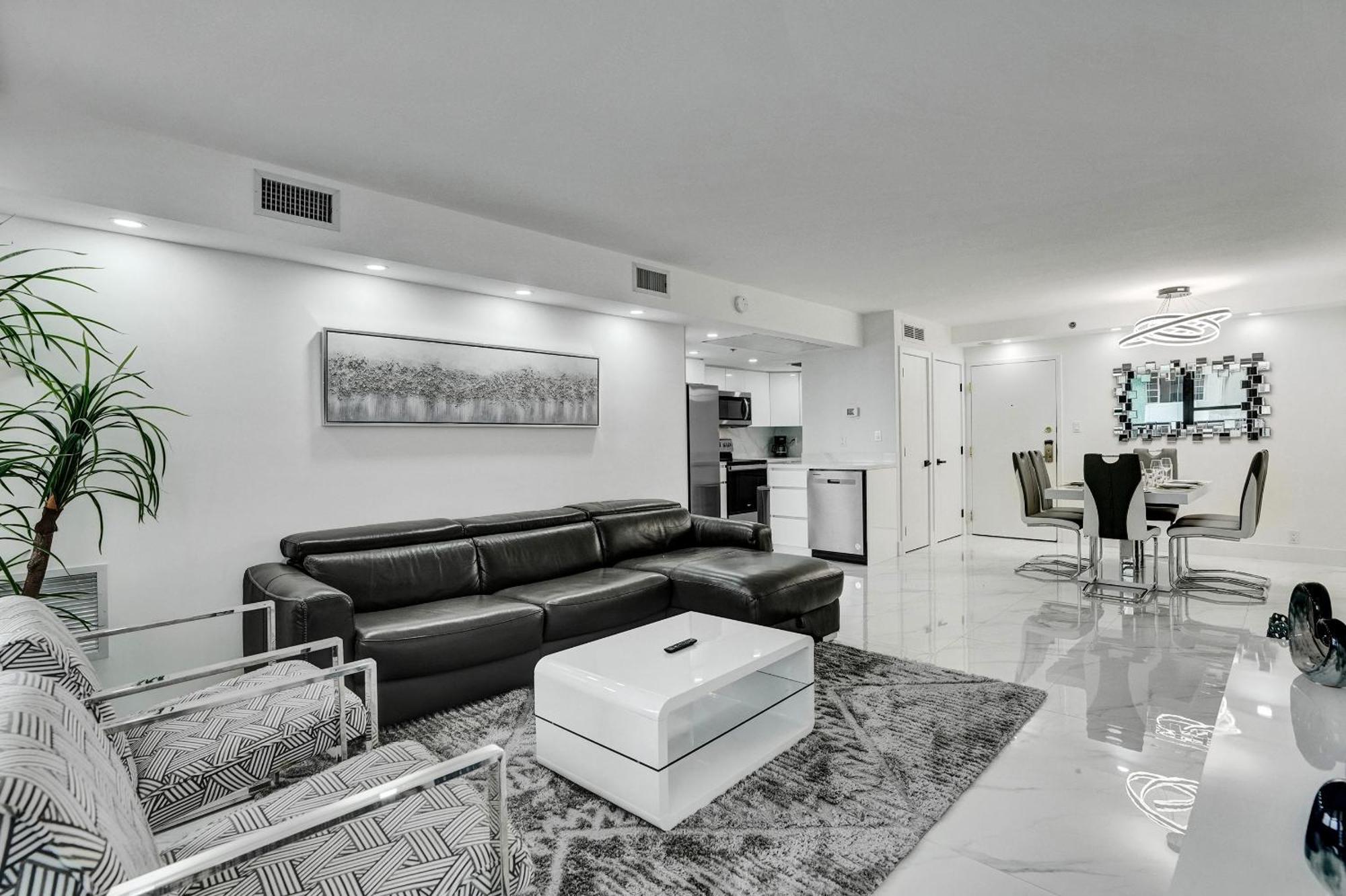 Apartment Ocean View Service 808 *