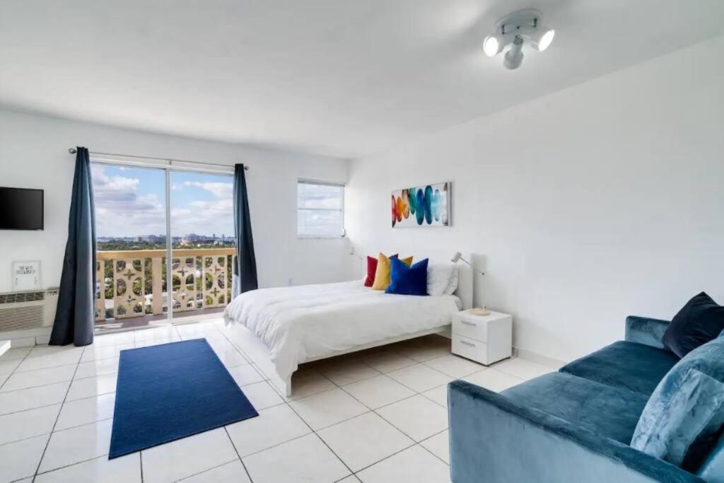 Apartment 1405- South 1br & 1ba- Stunning Ocean View Oasis *