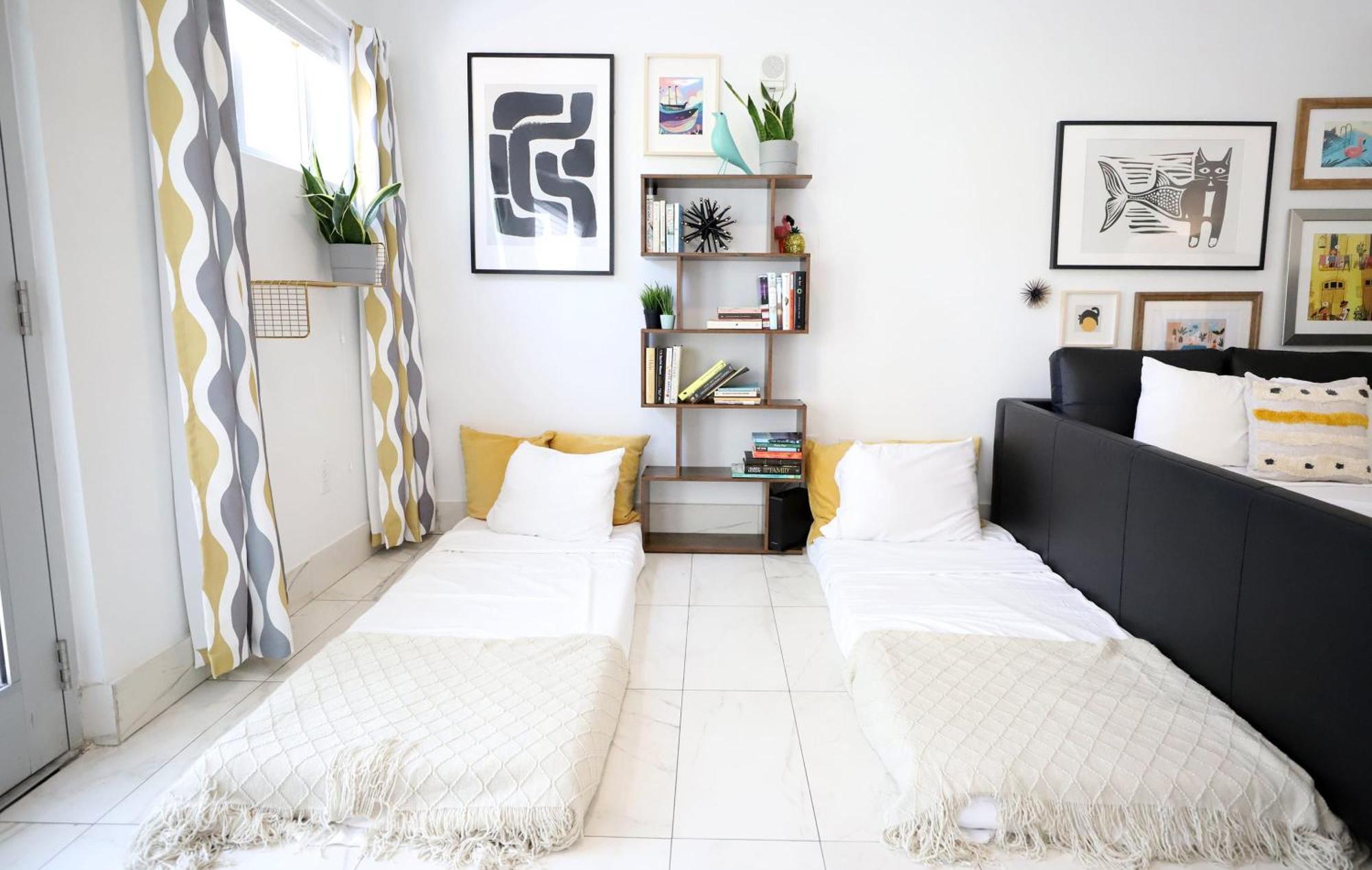3 Minute Walk To Family Friendly Free Parking Miami Beach