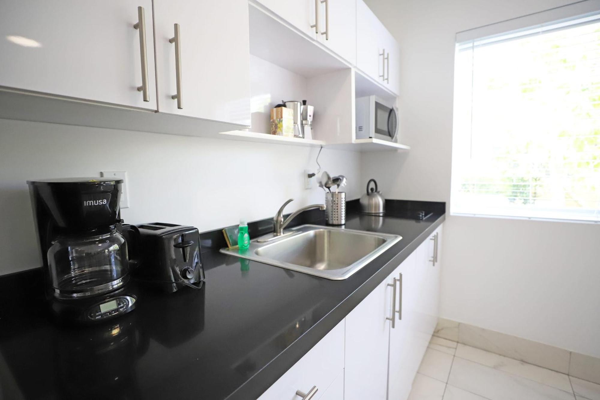 3 Minute Walk To Family Friendly Free Parking *