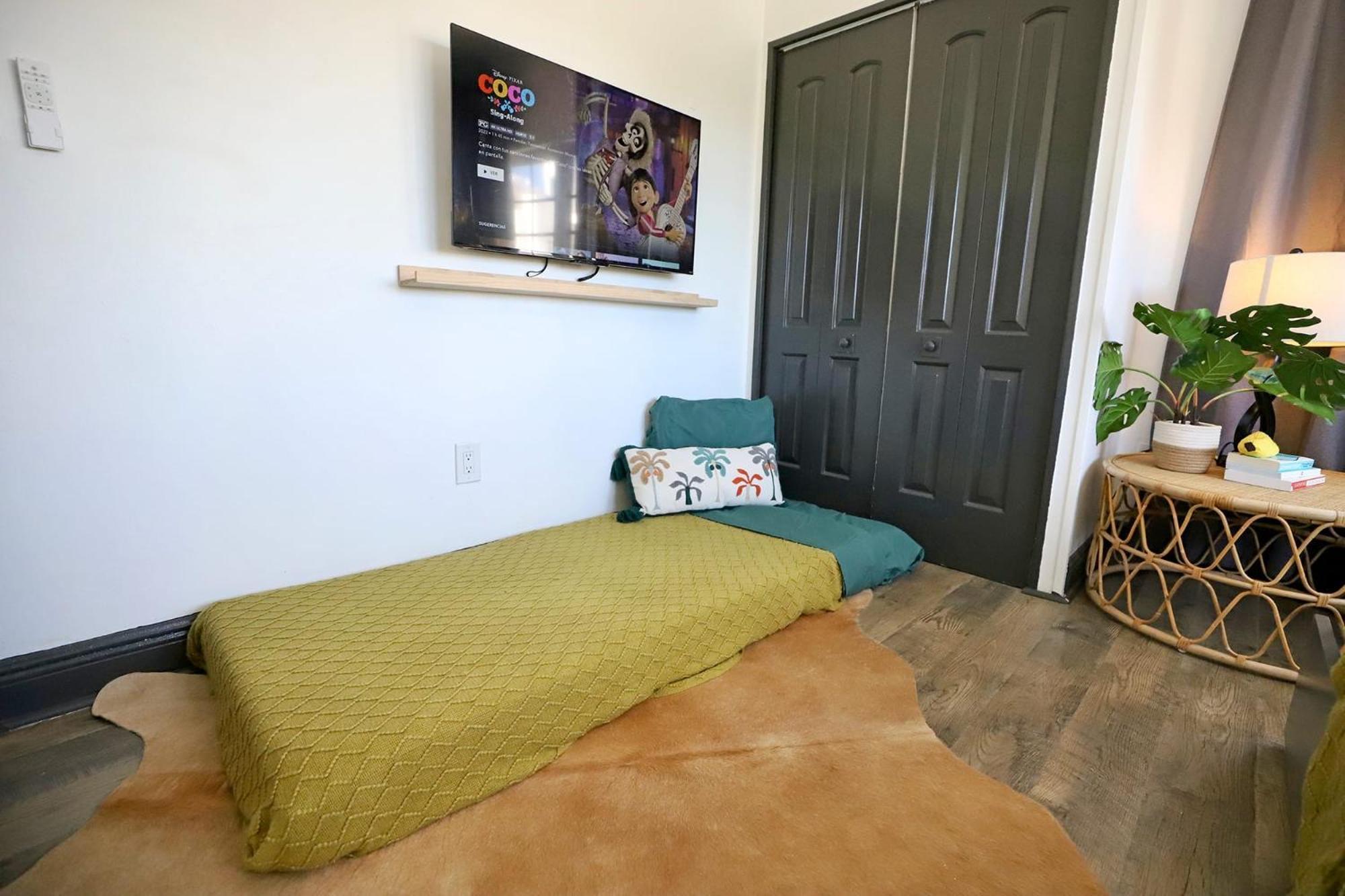 With Private Patio Free Parking Family Friendly No Pet Fee Miami Beach