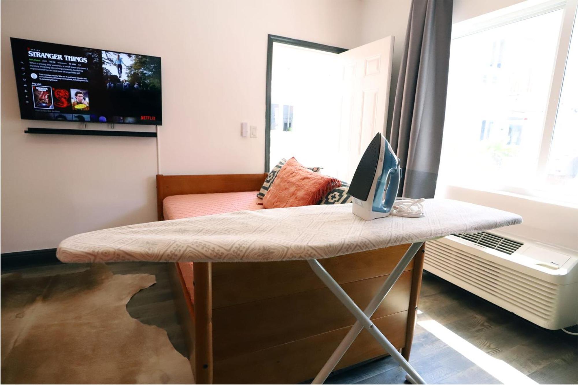 Apartment Steps To Sea Free Parking Pet & Family Friendly