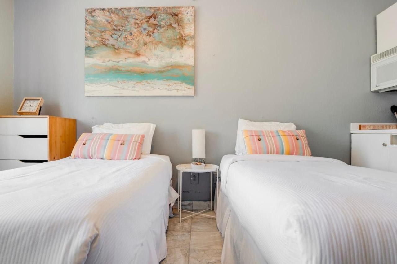 South Retreat Walk To Beach, Sleeps 2