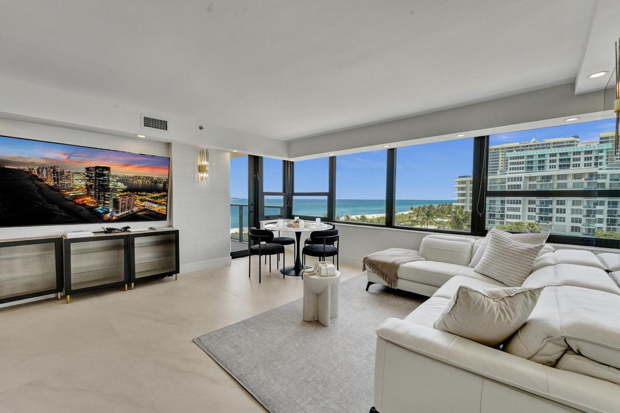 Beautiful Oceanfront 3bdr 801
