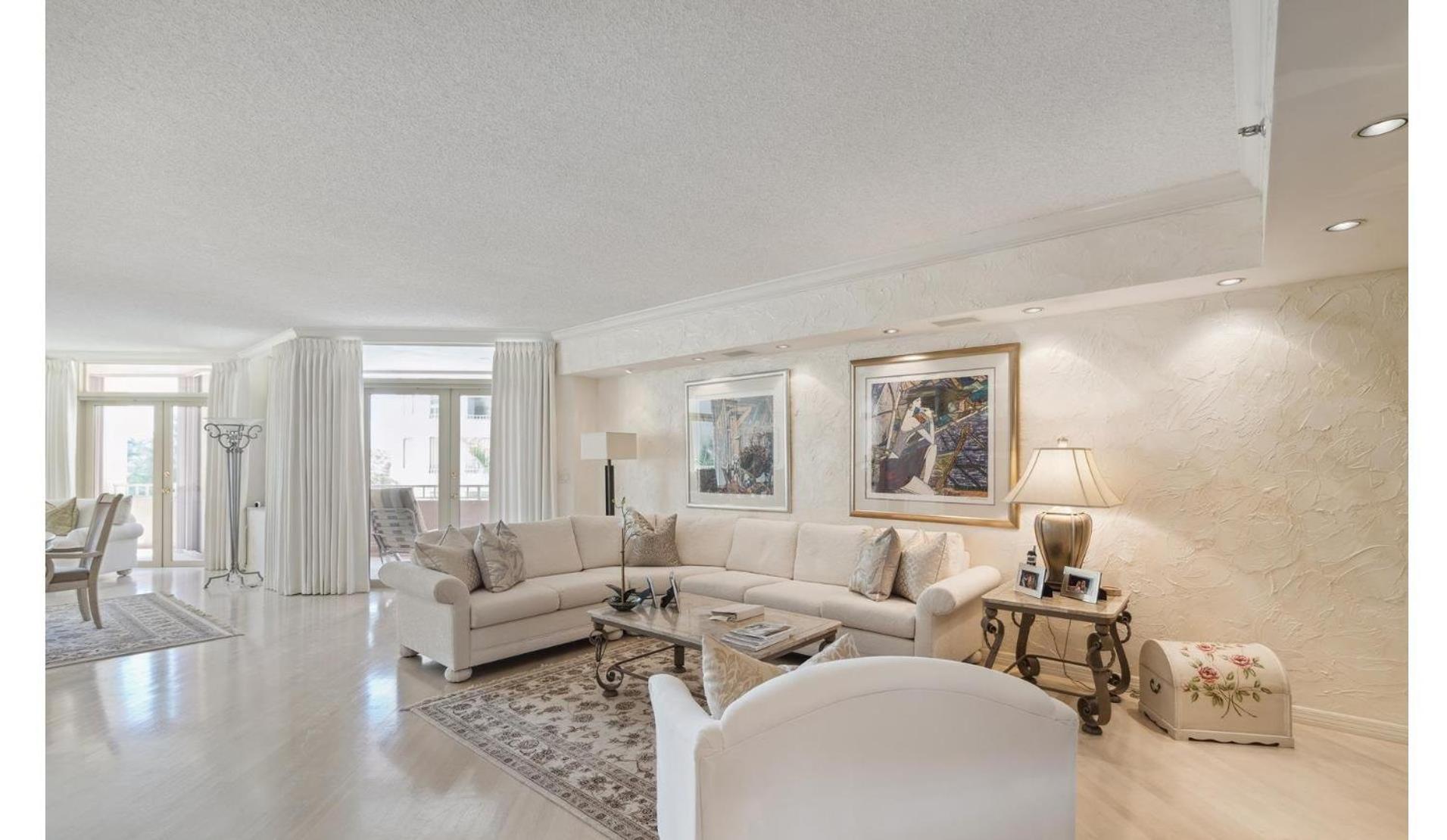 Apartment Magnificent Oceanfront Penthouse In Bal Harbour *