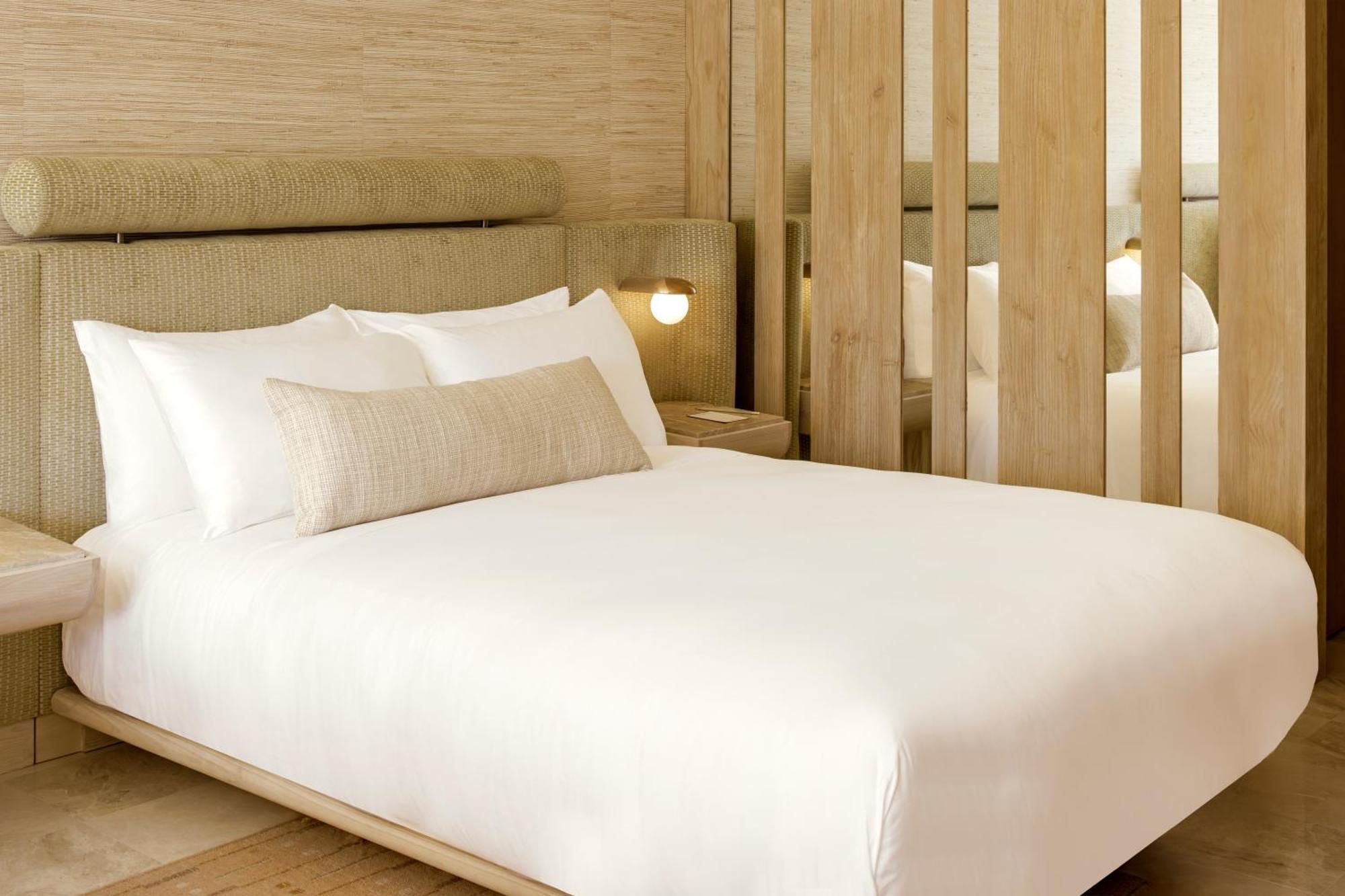 The Shelborne By Proper Resort Miami Beach