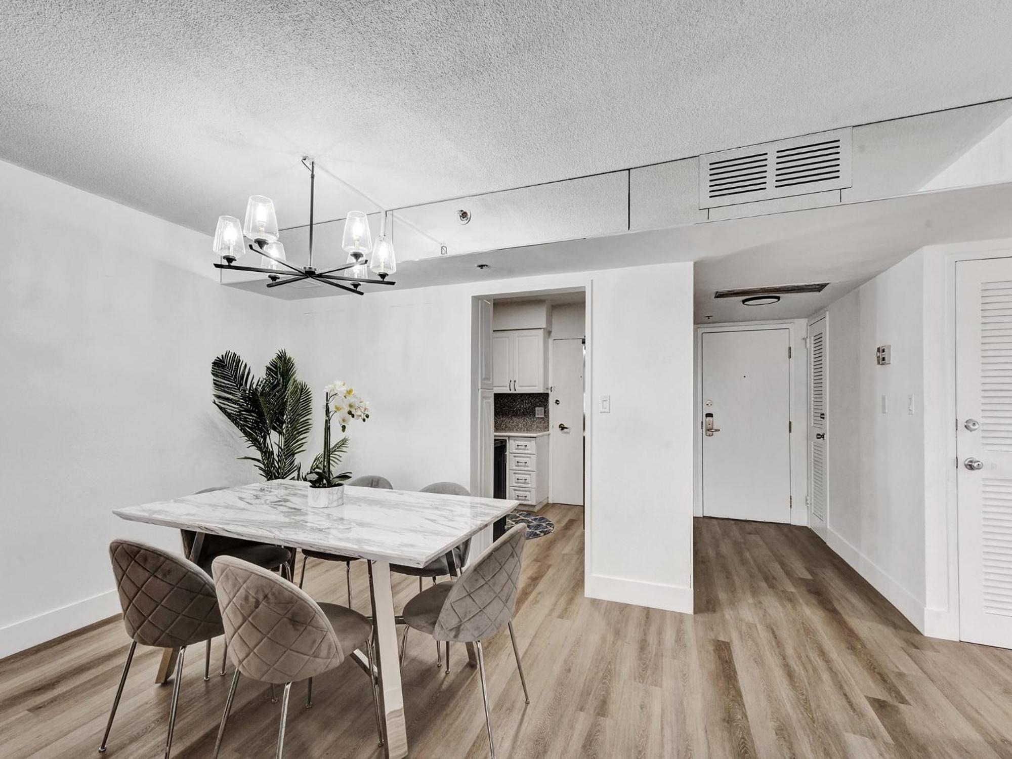 Apartment Huge 2bd Miami With Service - 720 Miami Beach