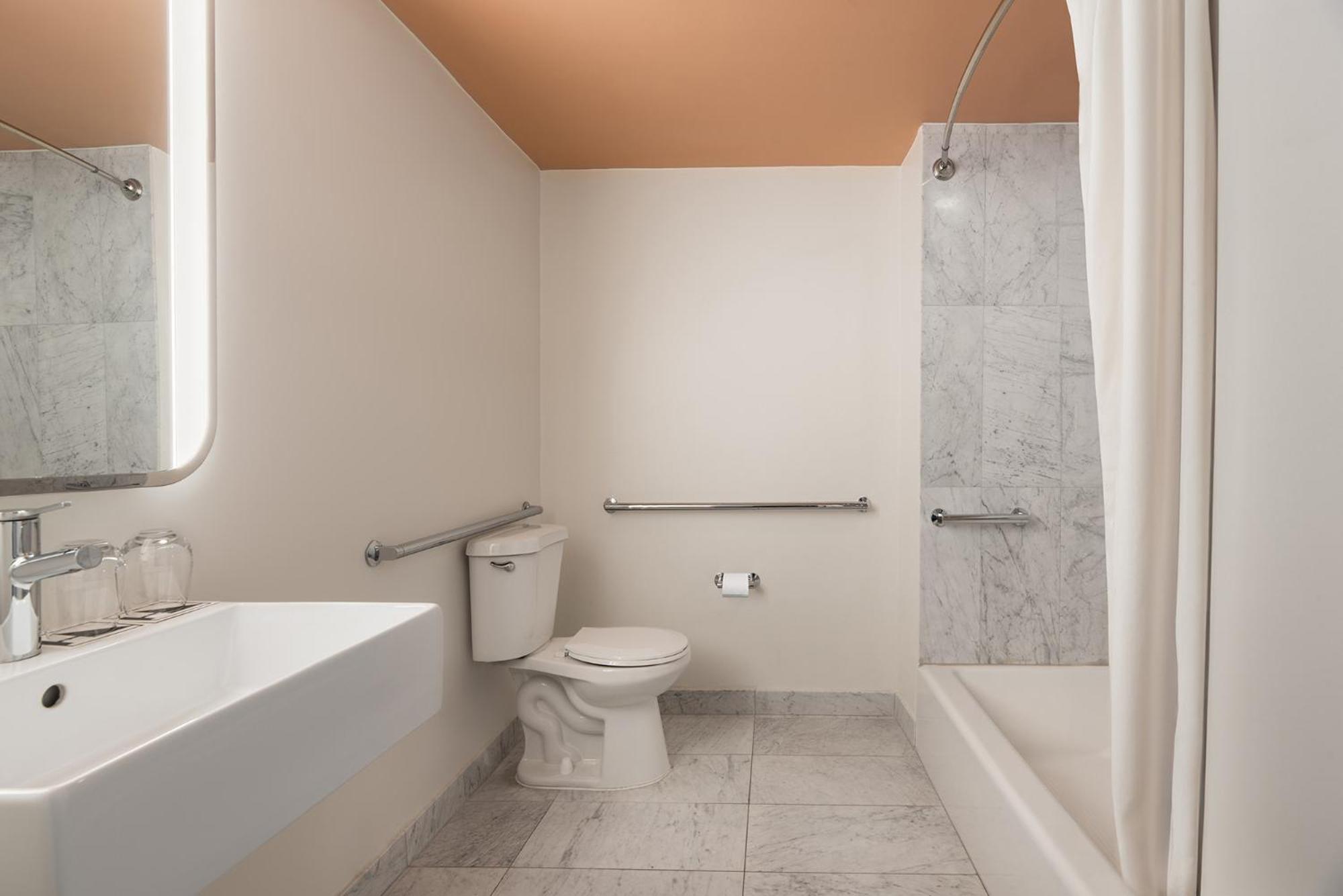 Hotel Eurostars Winter Haven 4*