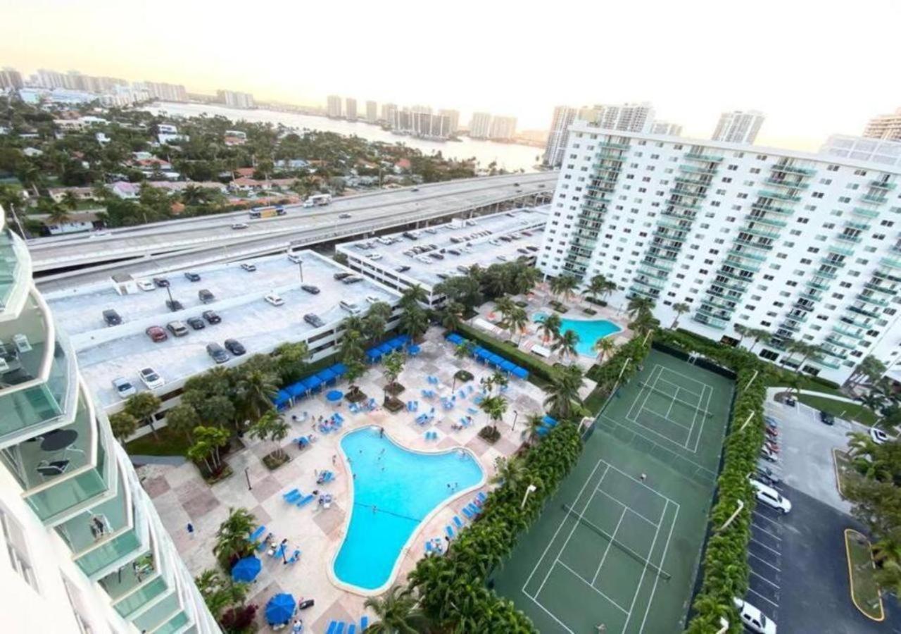 Zen Vacation Modern Penthouse Across Ocean * Miami Beach