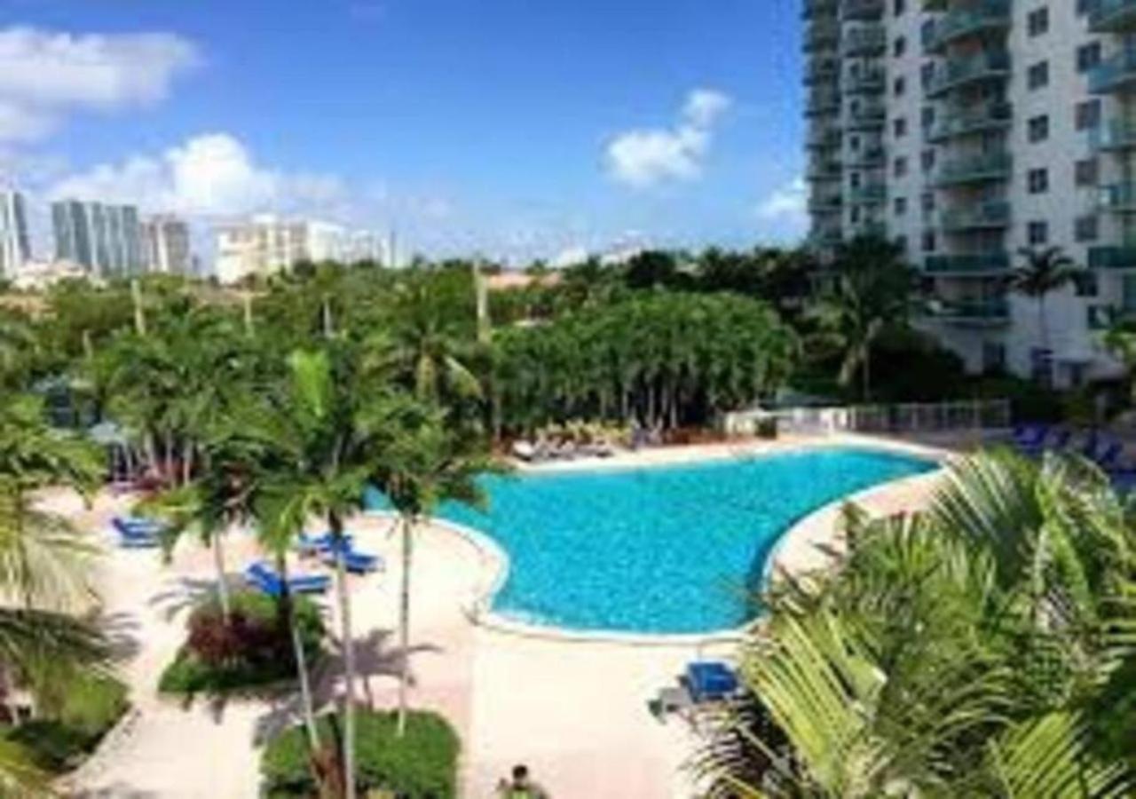 Zen Vacation Modern Penthouse Across Ocean * Miami Beach