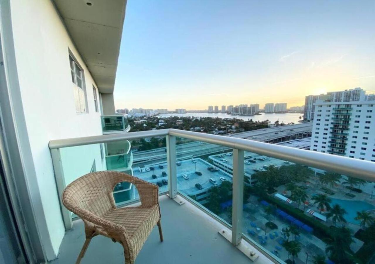 Zen Vacation Modern Penthouse Across Ocean Miami Beach