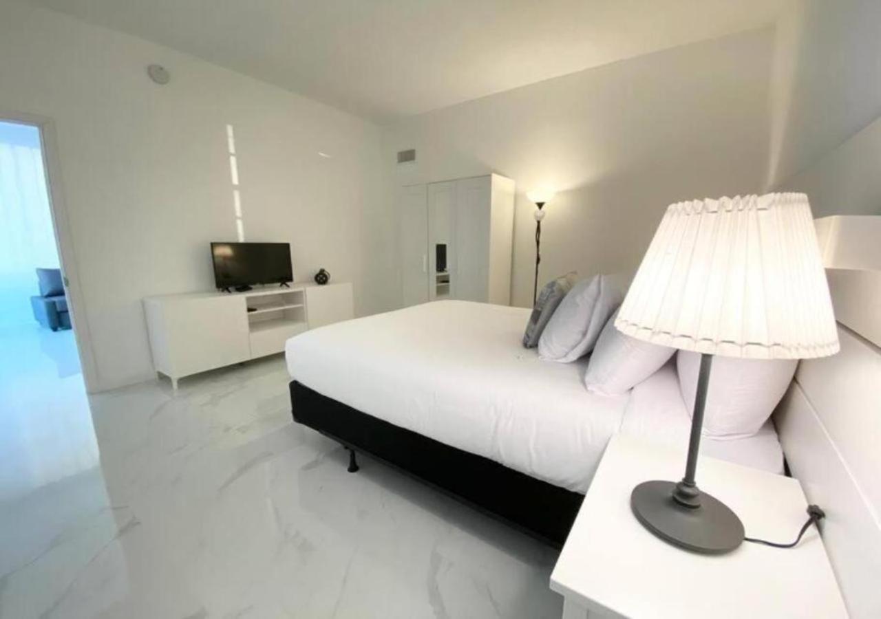 Zen Vacation Modern Penthouse Across Ocean Miami Beach