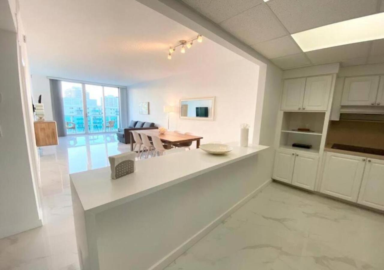 Zen Vacation Modern Penthouse Across Ocean