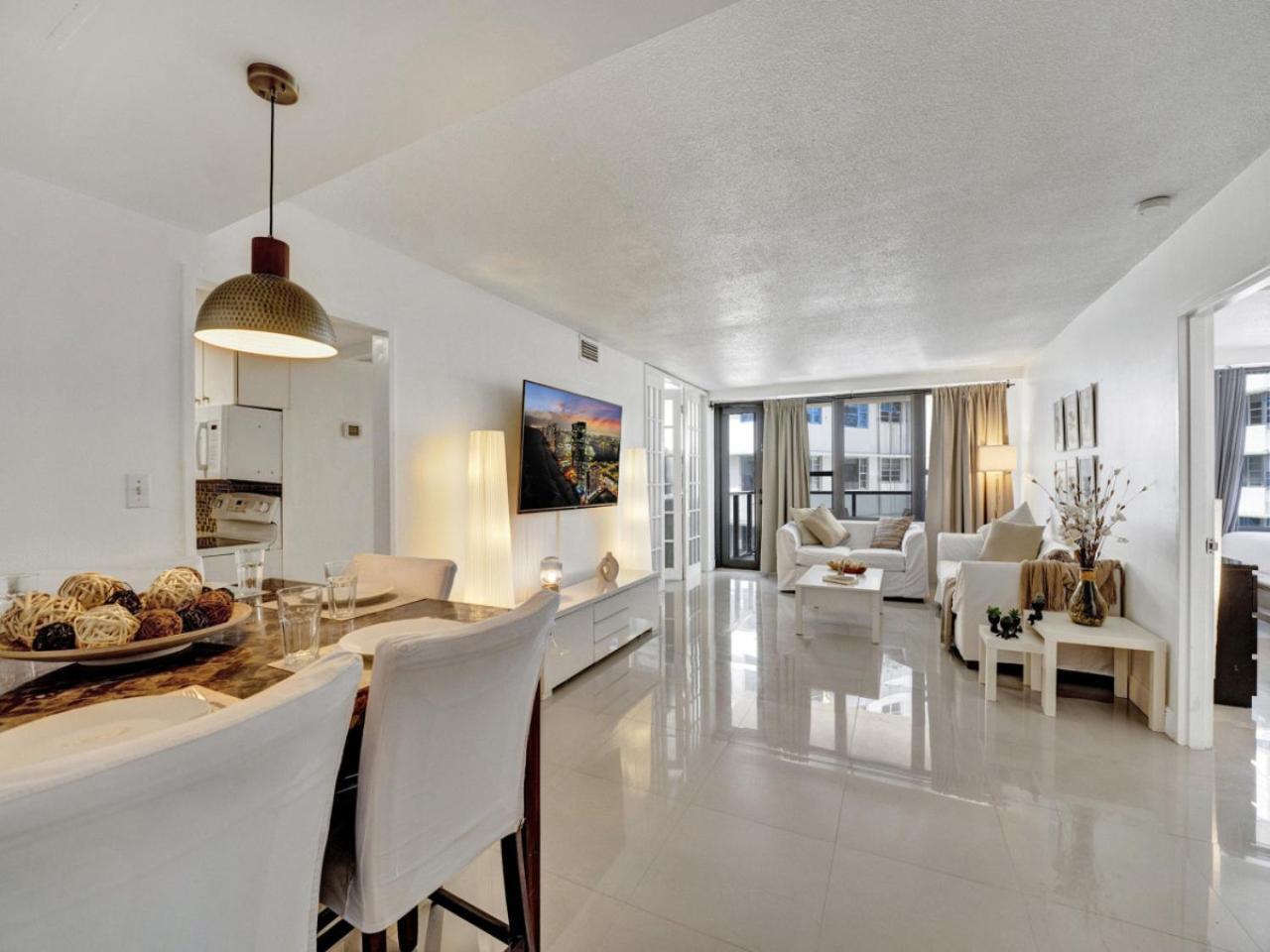 Apartment Charming Ocean View With Service 1516
