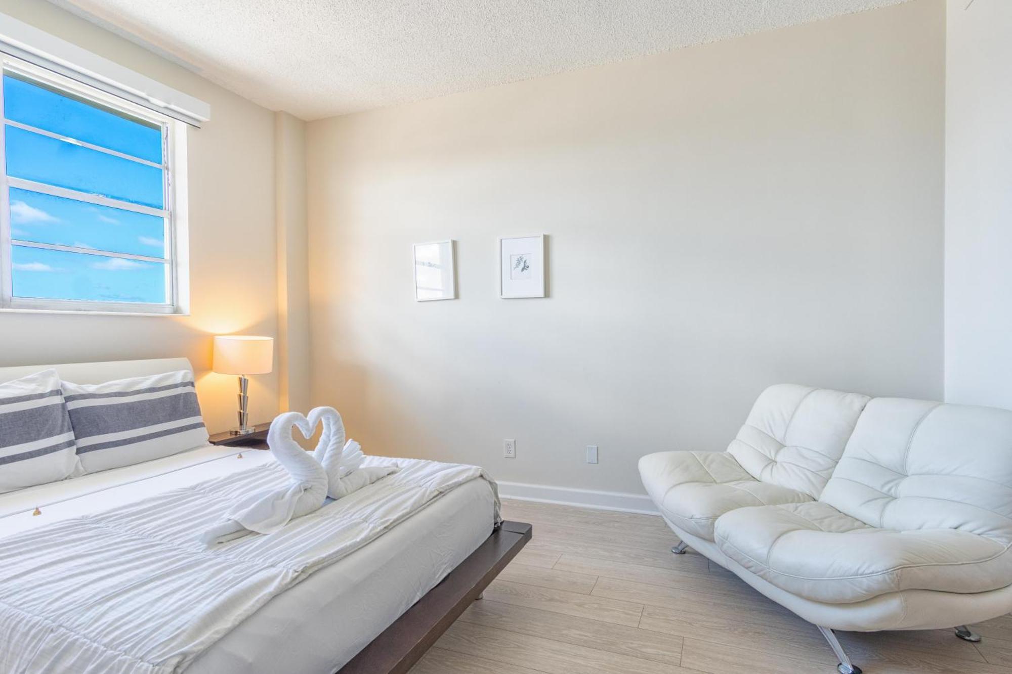 Ocean Reserve P6 * Miami Beach