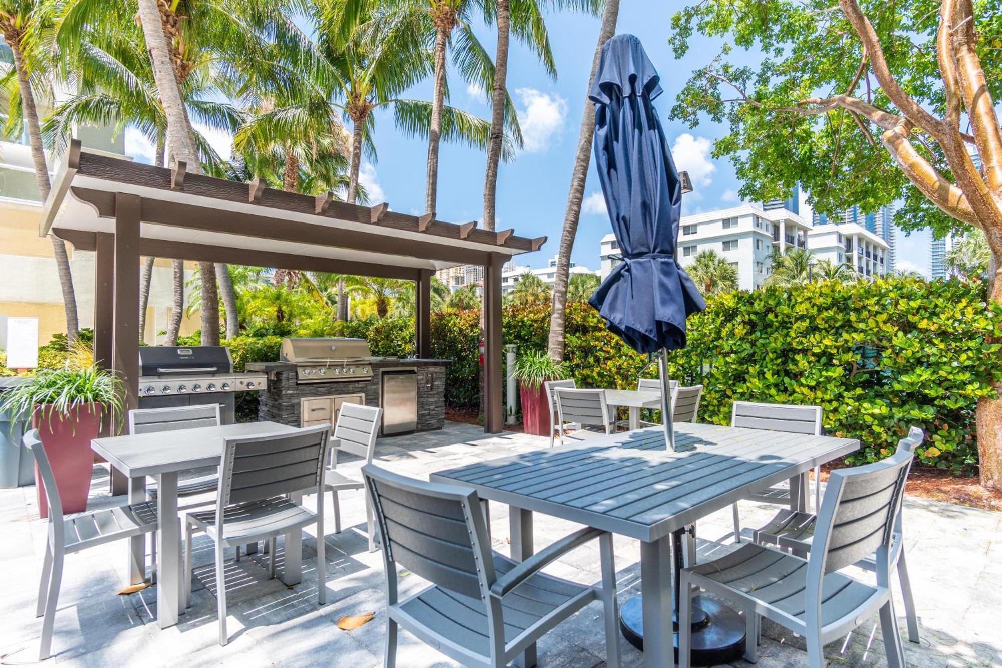 Golden Bay 33 Apartment Miami Beach