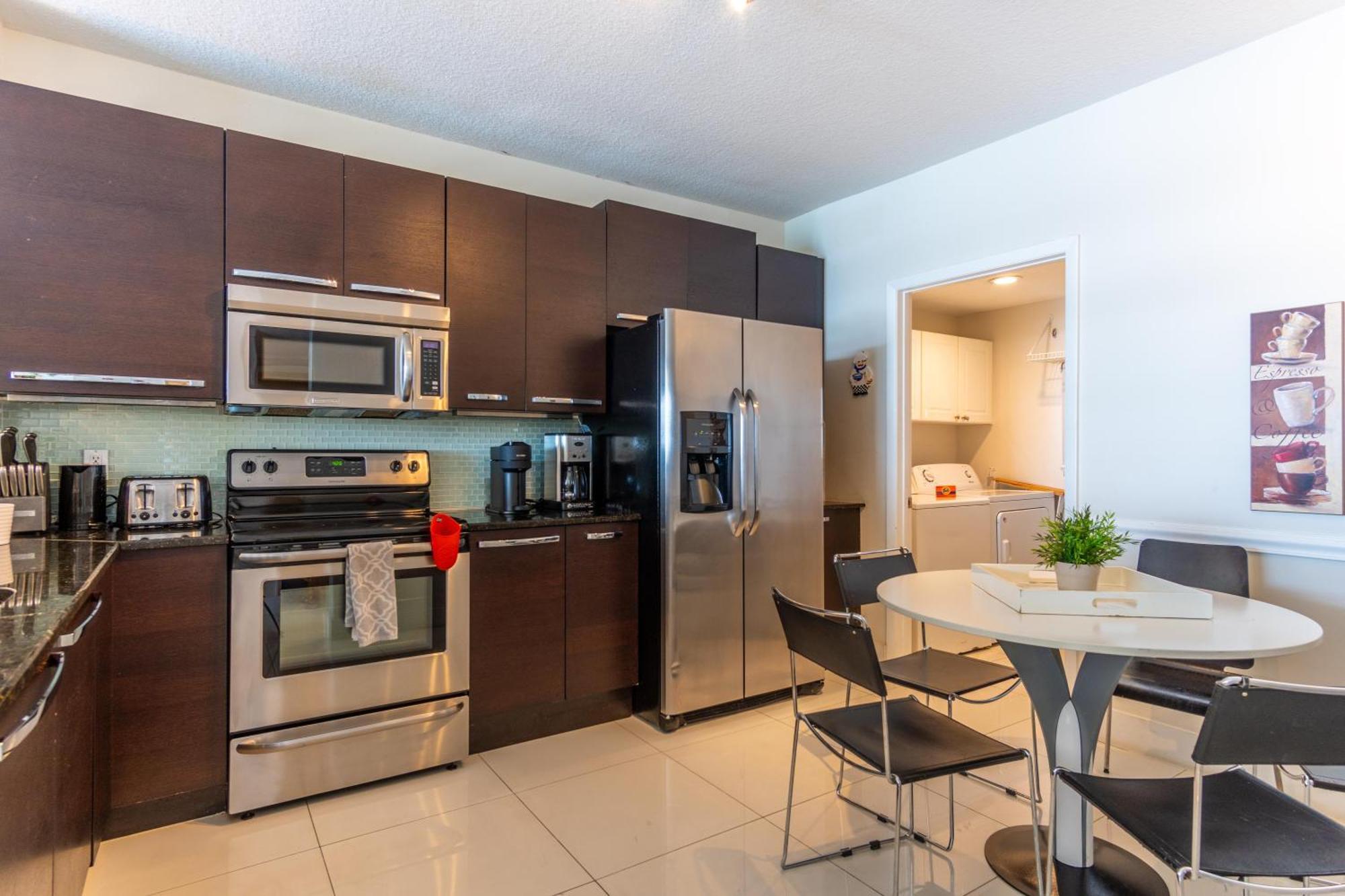 Golden Bay 33