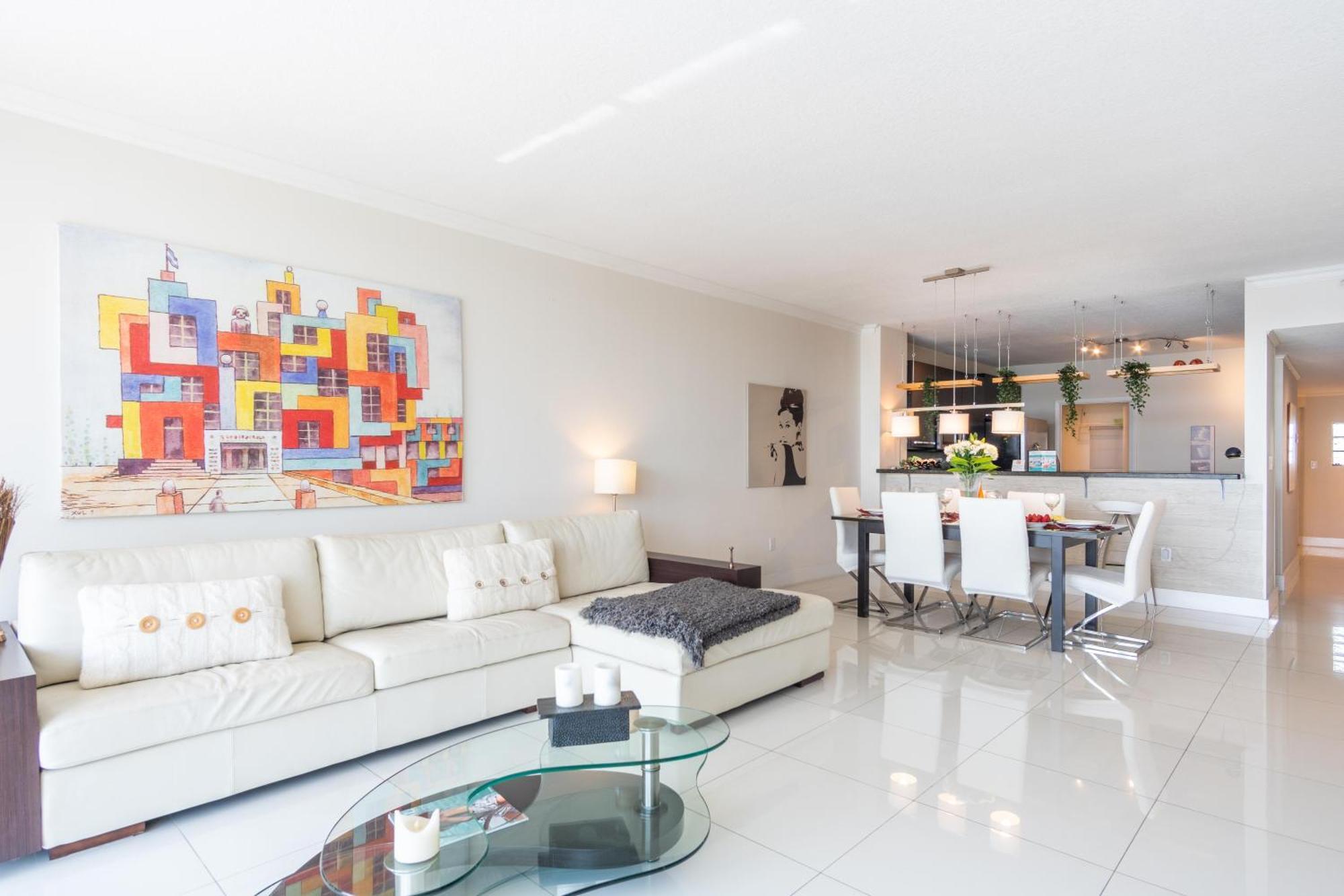 Golden Bay 33