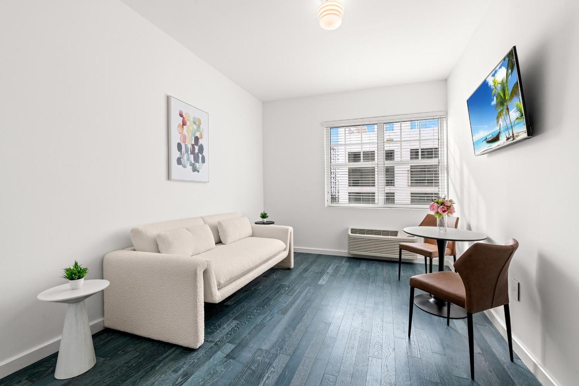 Hotel Global Luxury At The Variety Miami Beach