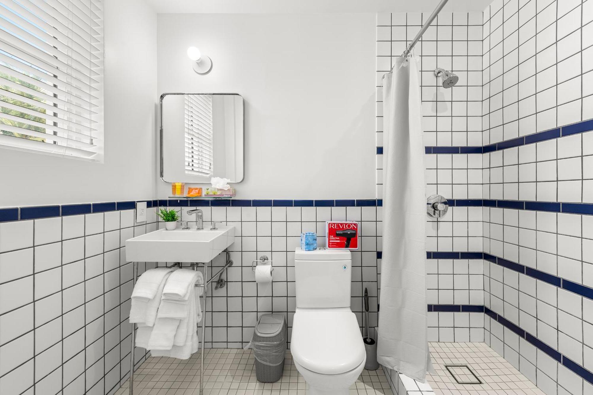 Global Luxury At The Variety Hotel 4*