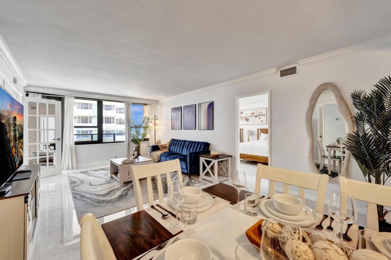 Comfortable 2-bedroom Retreat With Facilities 1108 Miami Beach