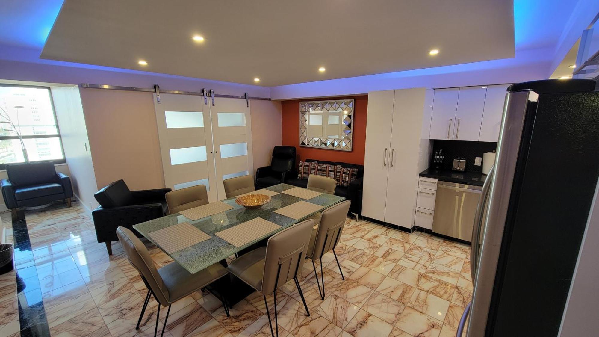 Luxury - Hora Miami Beach
