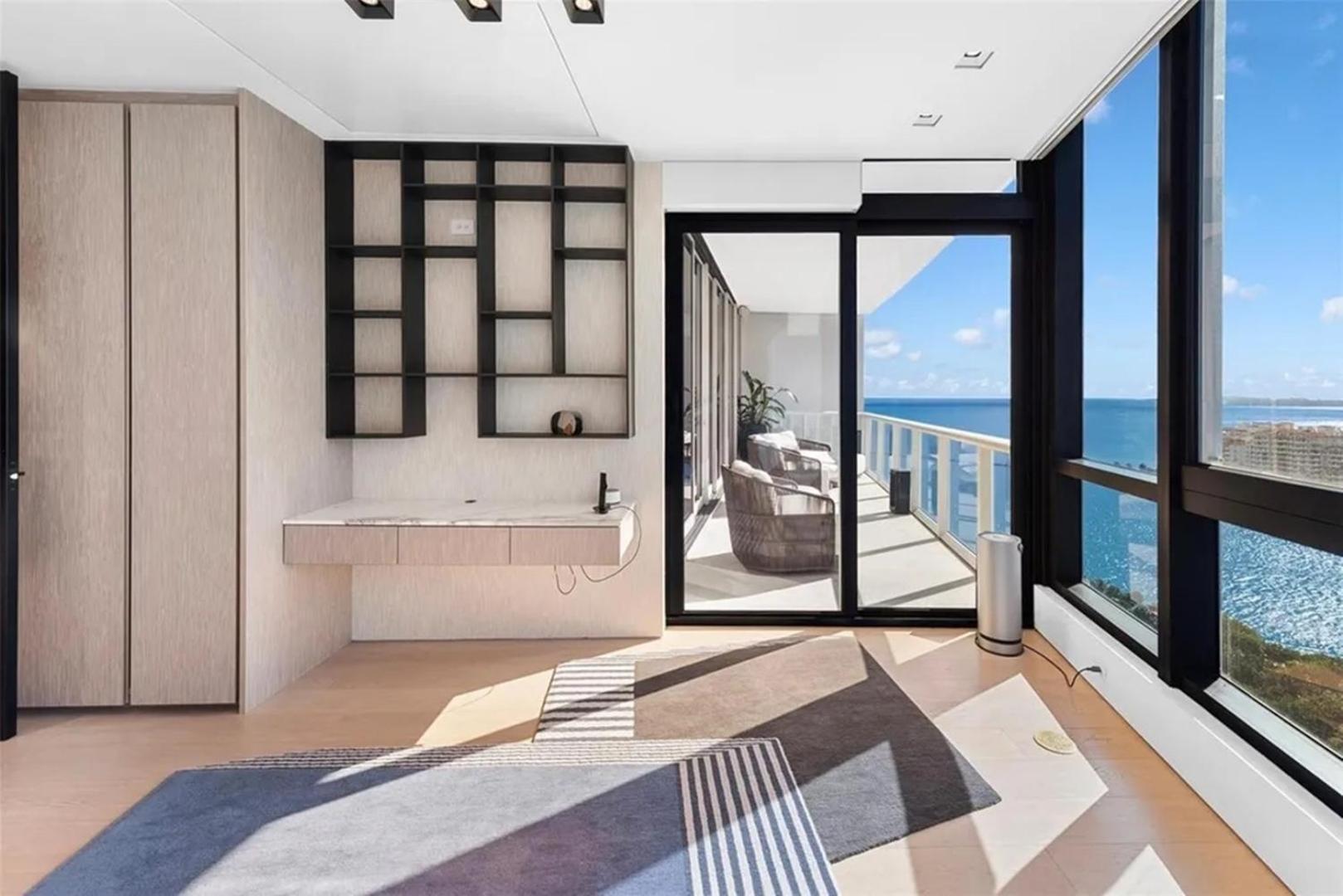 Exquisite Double-unit With Oceanfront Views Apartment