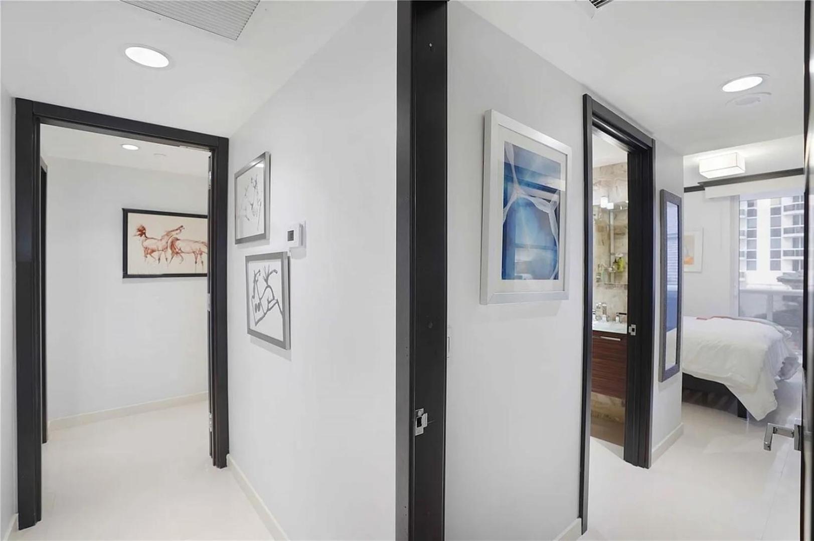Oceanfront 2-bedroom With Direct Ocean View Apartment
