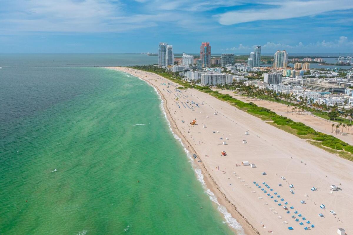 One Block From South Ocean Dr-king Bed *