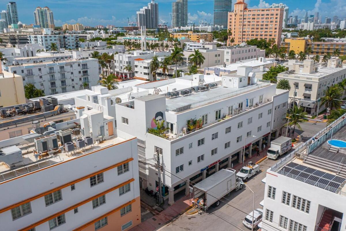 One Block From South Ocean Dr-king Bed Apartment *