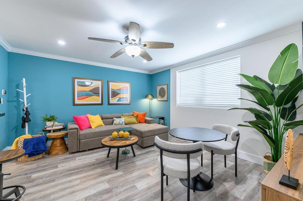 One Block From South Ocean Dr-king Bed * Miami Beach