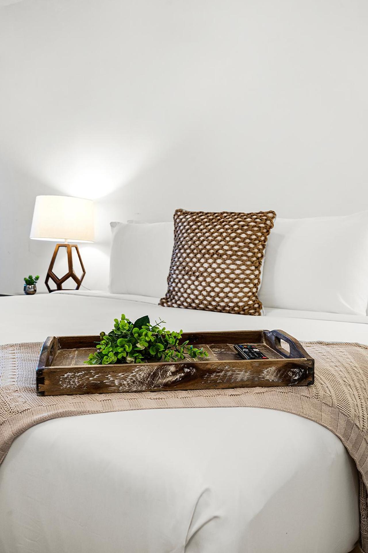 Apartment 2 Bedroom Private At Roney Palace -11289 Miami Beach