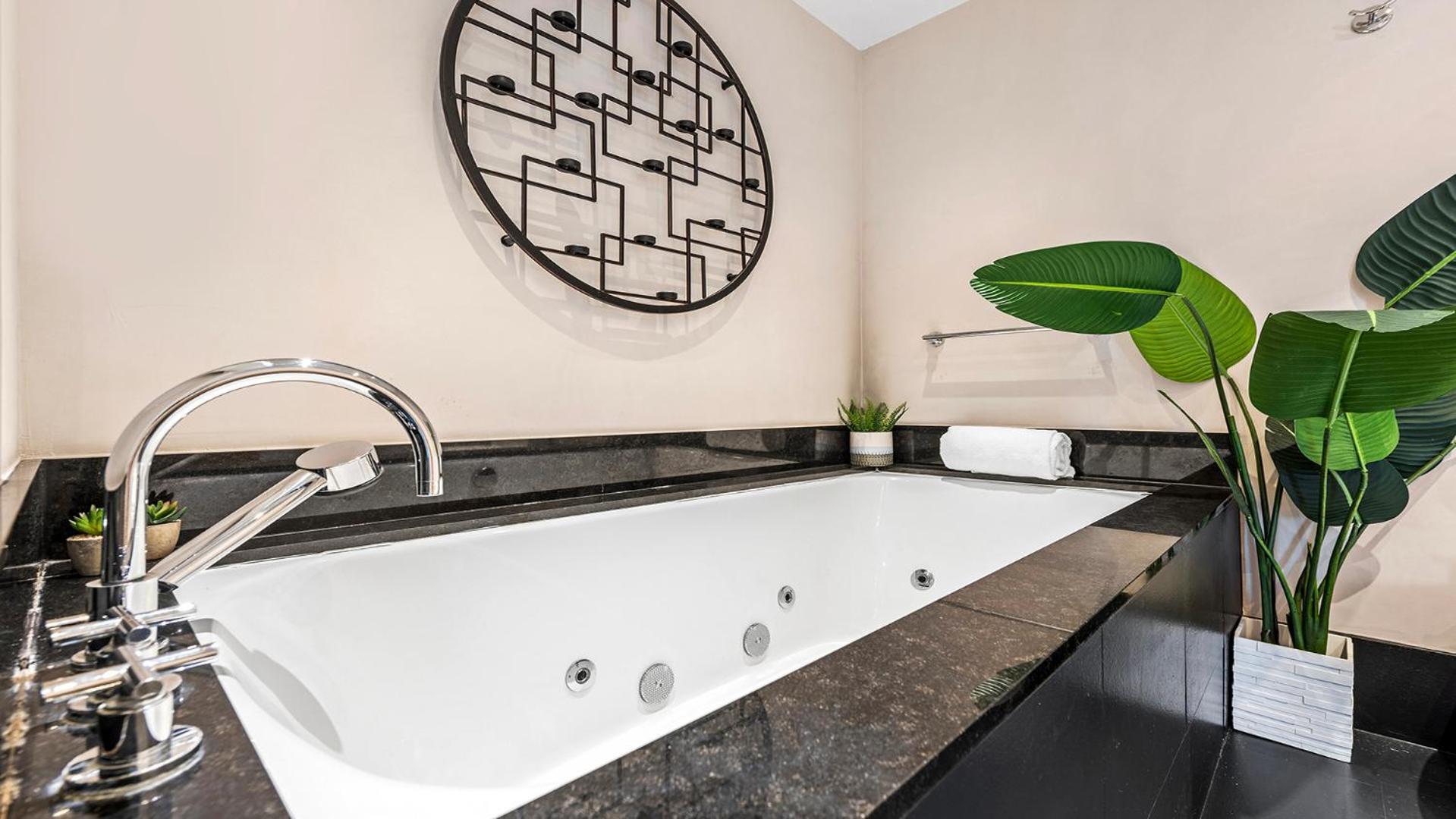 Oceanview Private At The Setai -2102