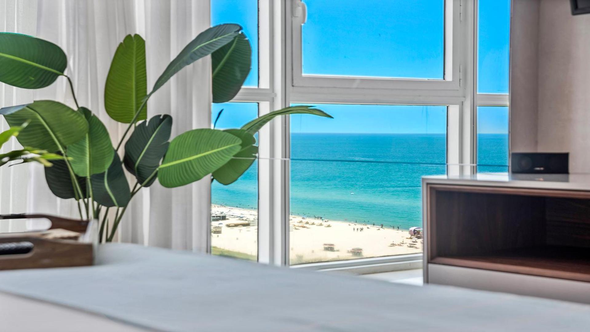 Oceanview Private At The Setai -2102
