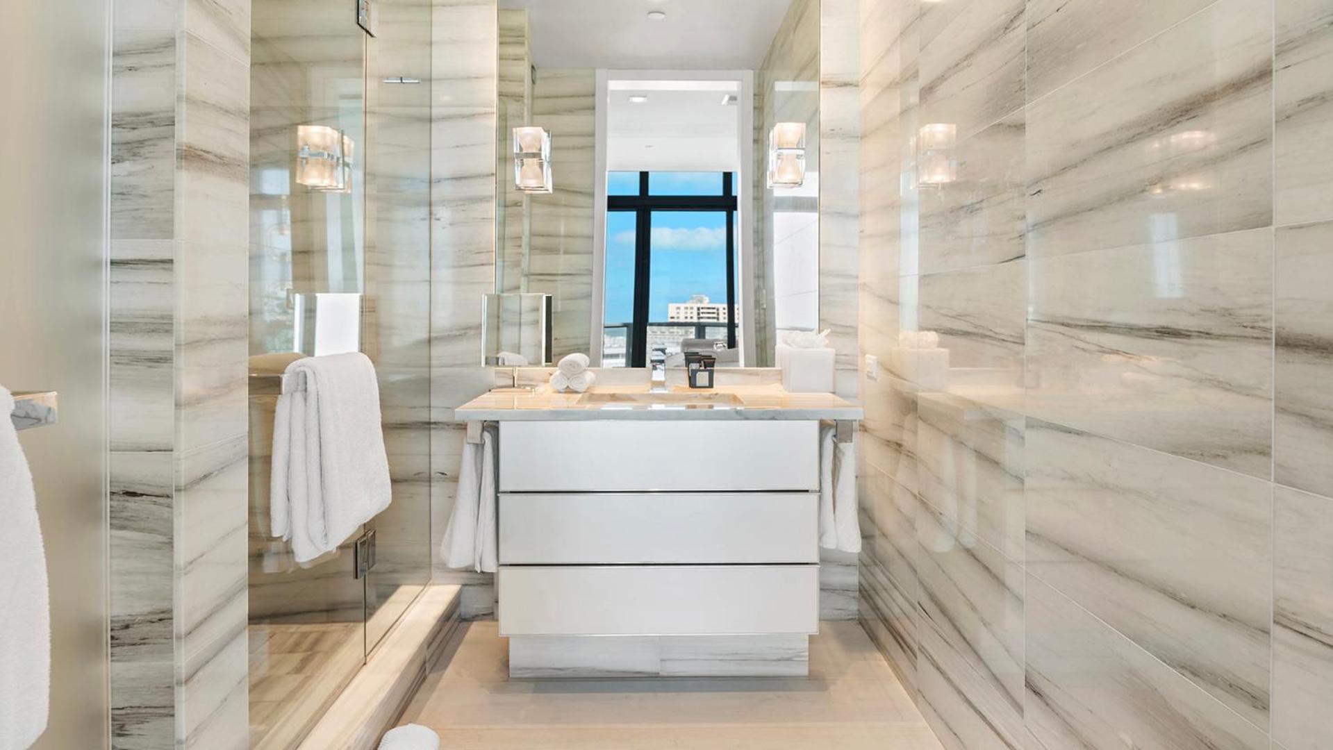 Oceanfront Private Penthouse At South -ph2006 *