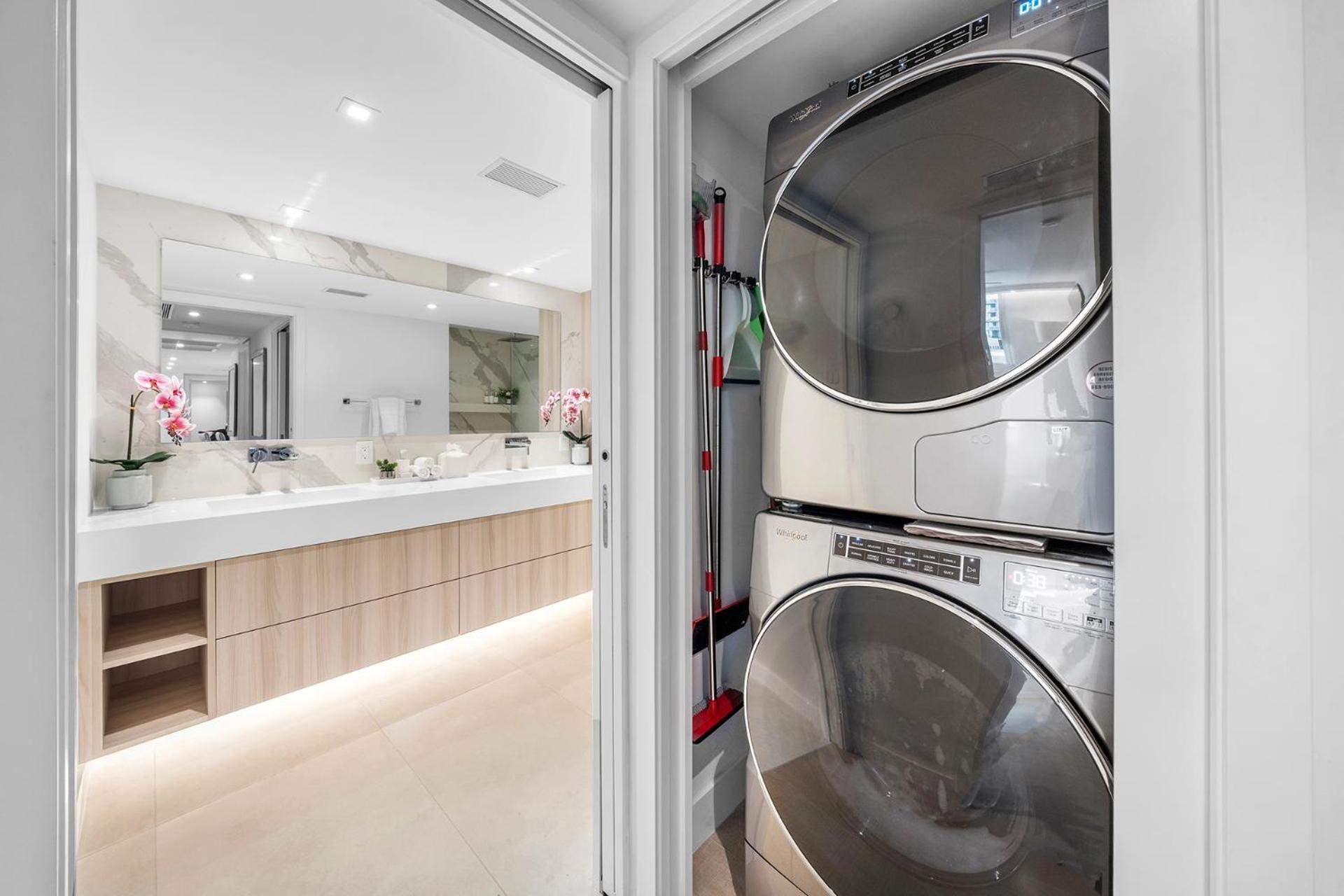 Apartment 2 Bedroom Private At Roney Palace -6072b *