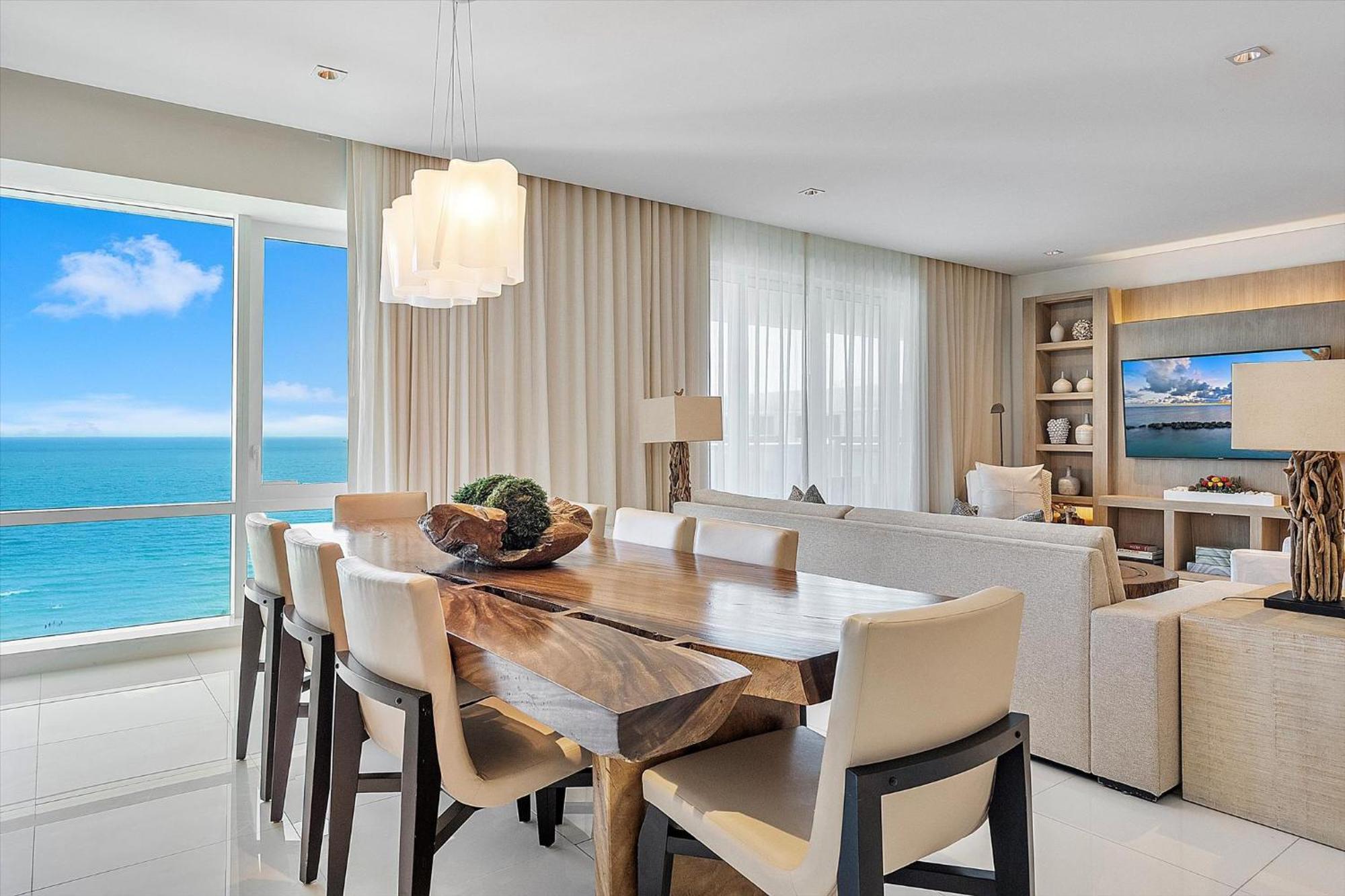 Resort Ultra Luxe Direct Ocean Penthouse At 1