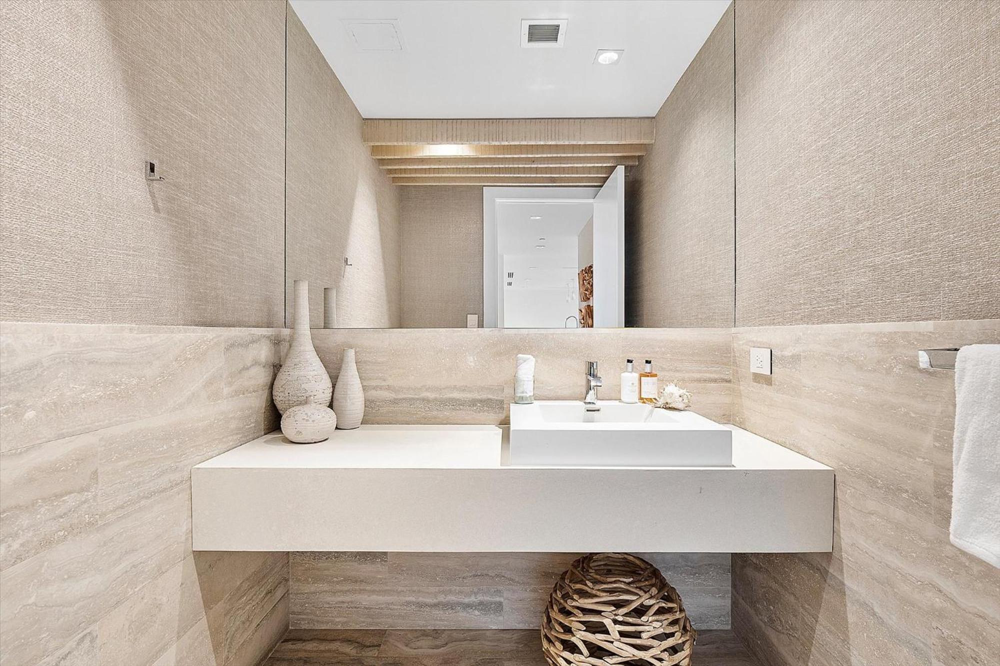 Resort Ultra Luxe Direct Ocean Penthouse At 1 Miami Beach