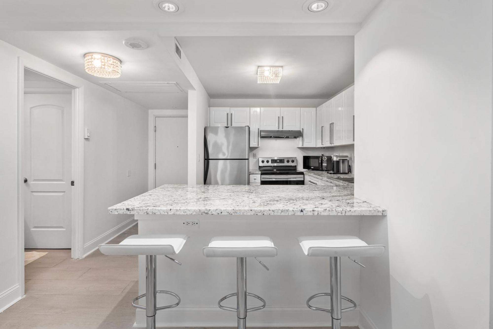 1 Bedroom Private At Roney Palace -328 Apartment Miami Beach