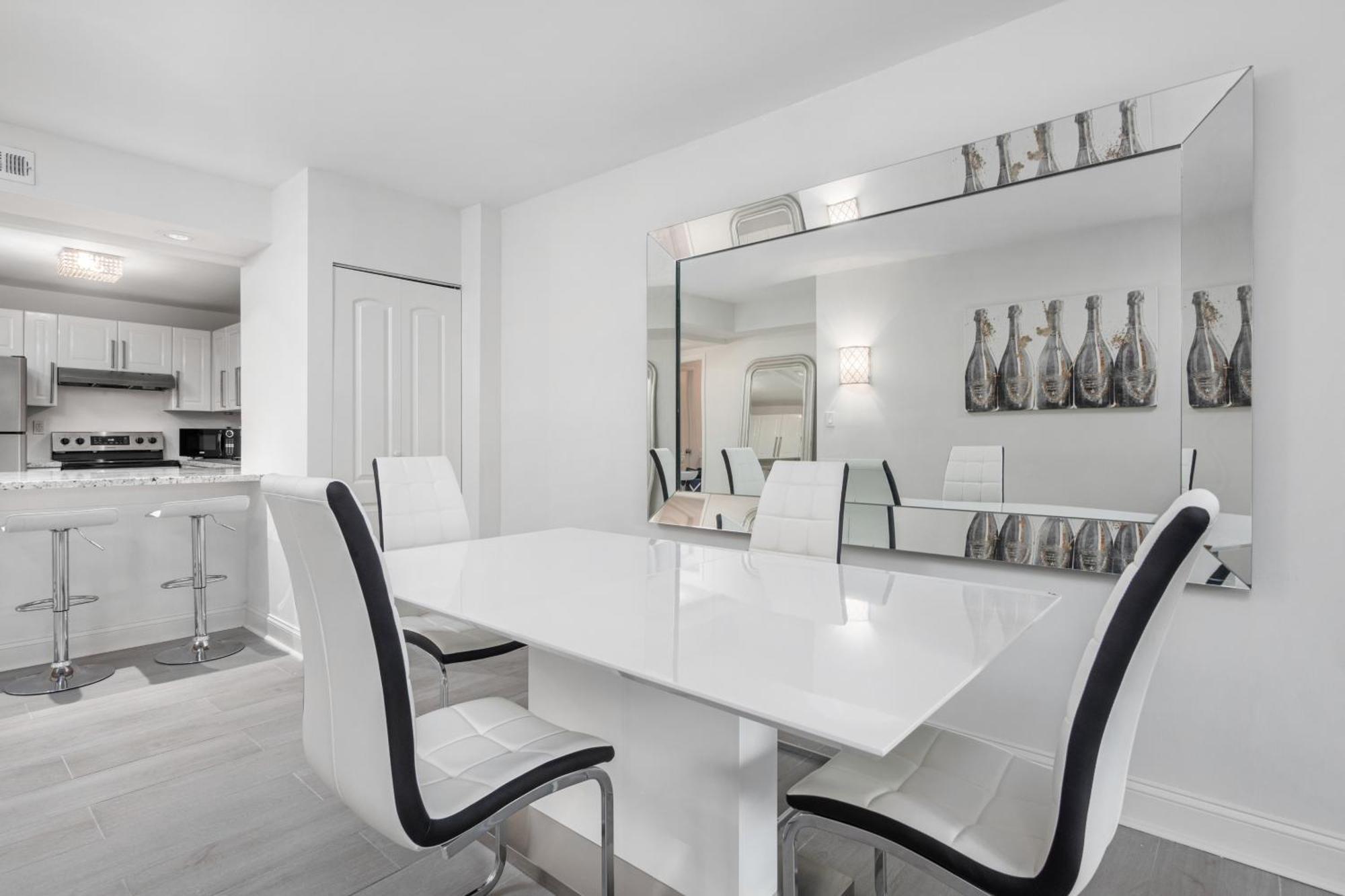 Apartment 1 Bedroom Private At Roney Palace -328 *