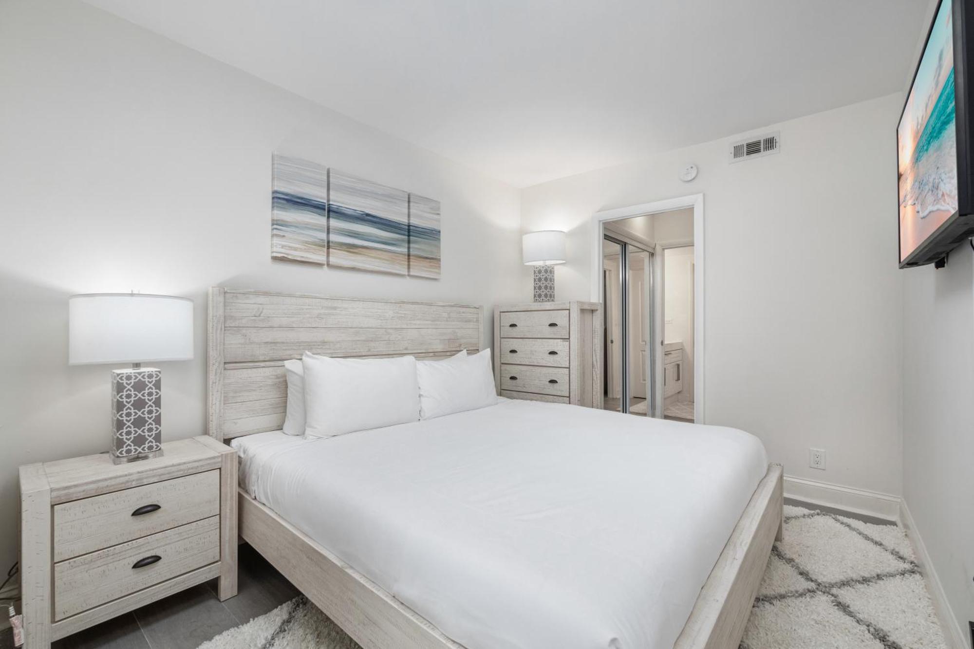 1 Bedroom Private At Roney Palace -328 Apartment *