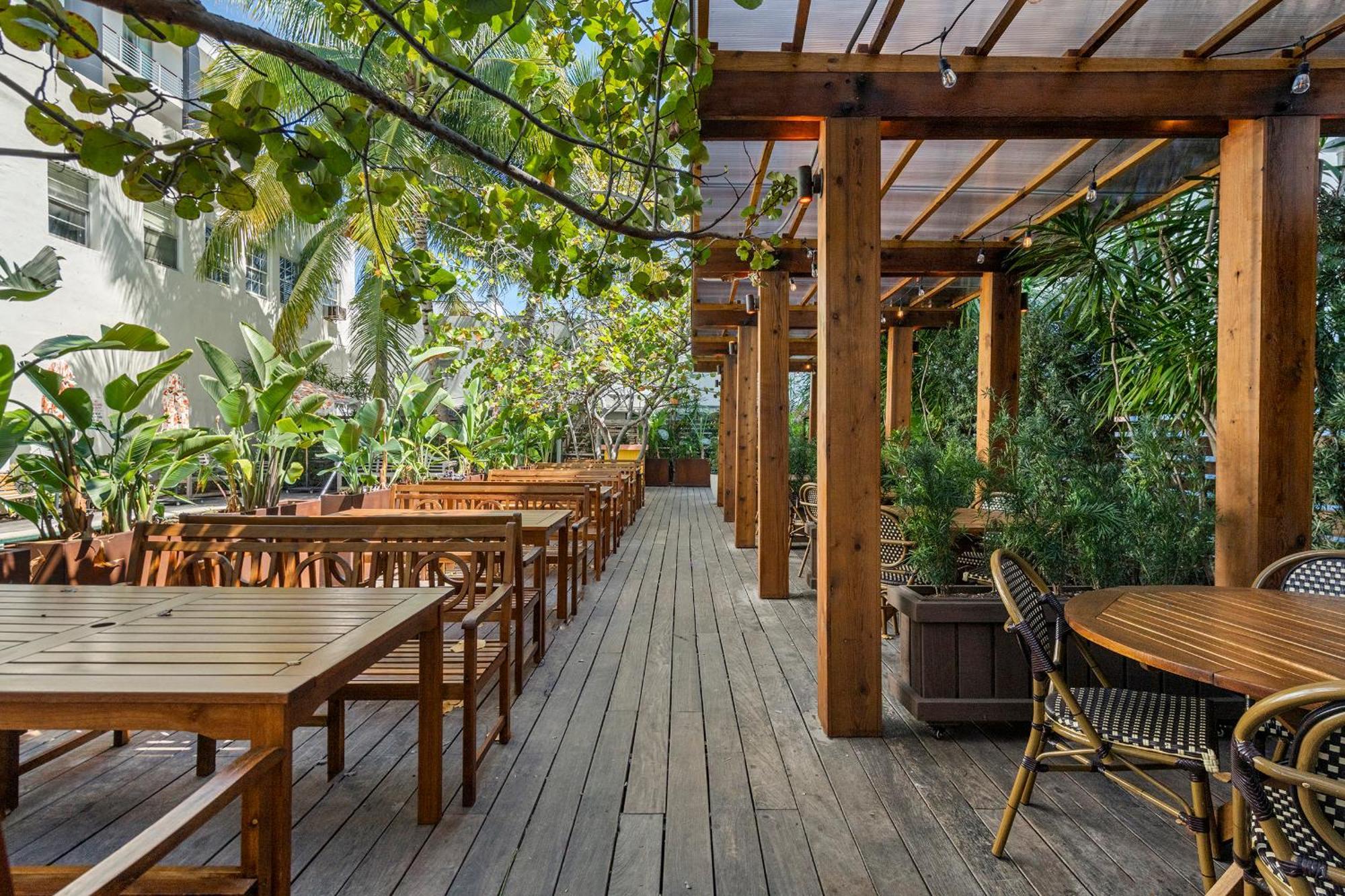 Global Luxury At The Variety 4* Miami Beach