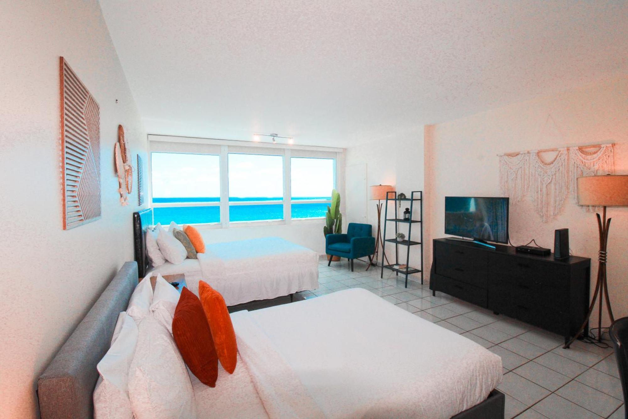 Castle 1733 Ocean View With Direct Access, Pool, Tennis & Free Parking Holiday home *