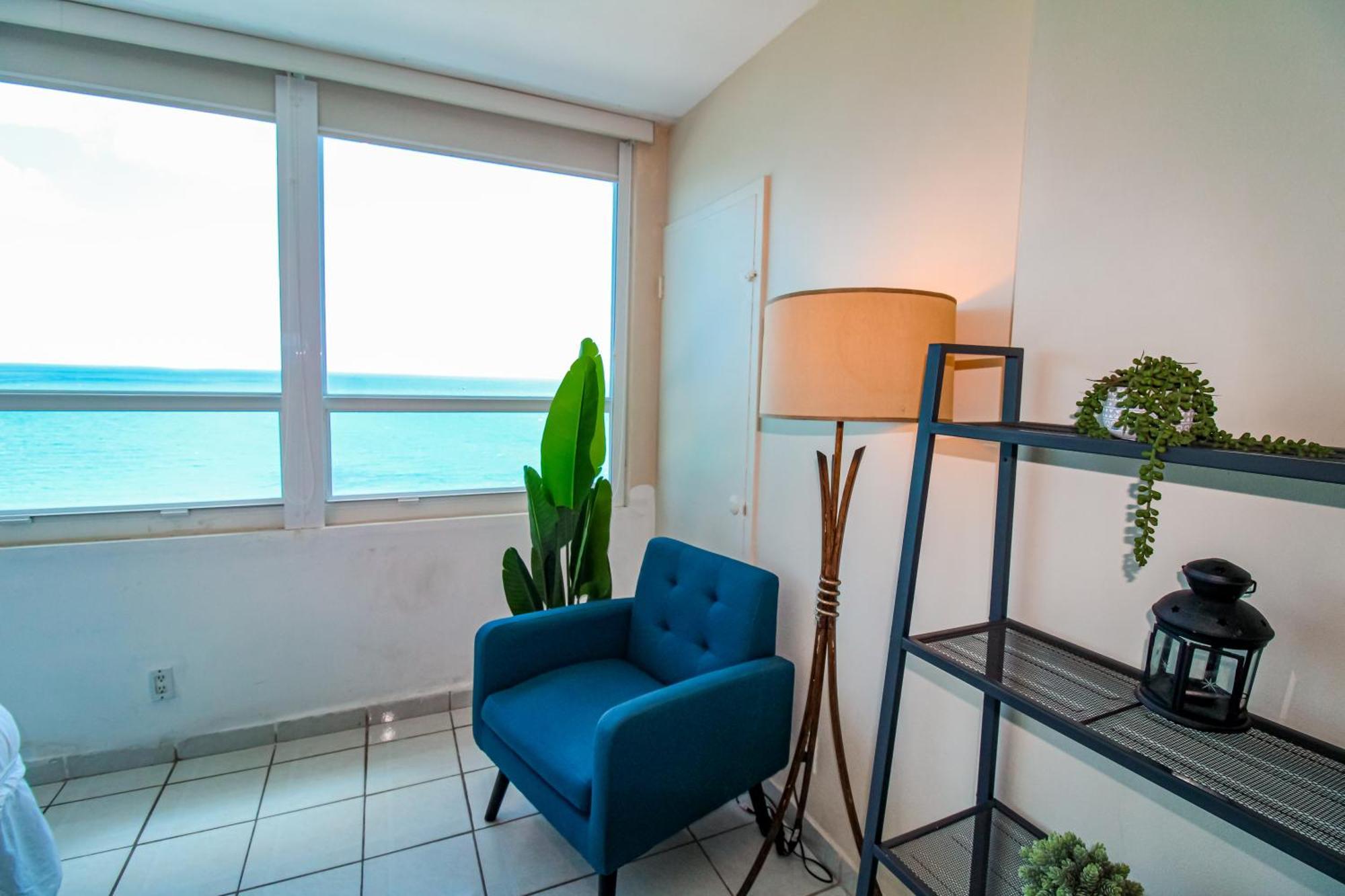 Castle 1733 Ocean View With Direct Access, Pool, Tennis & Free Parking *