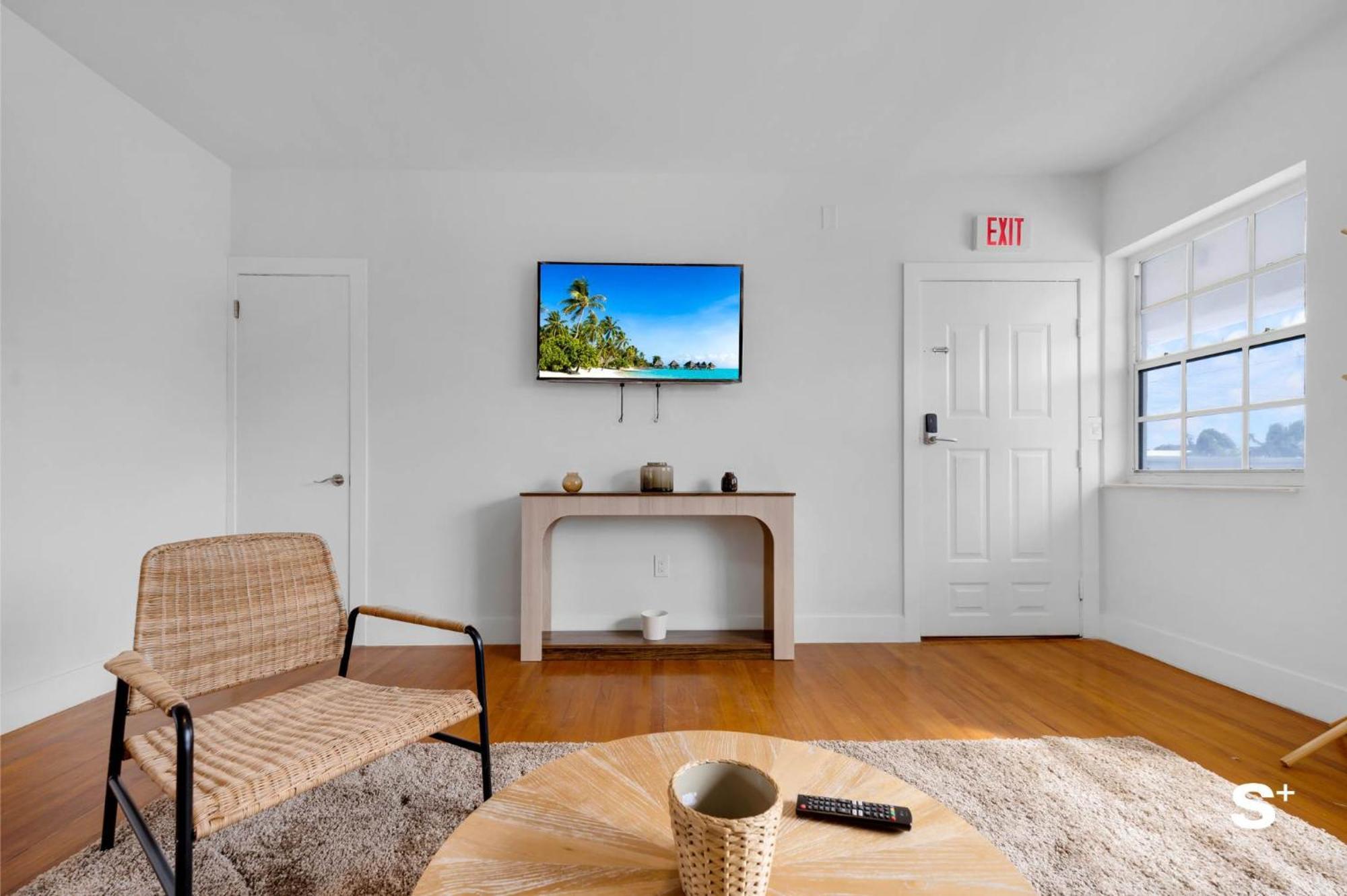Modern 1 Bd By The Apartment