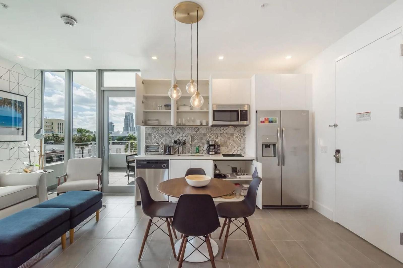 2br Modern South | 5 Min To | Comfort & Style Apartment