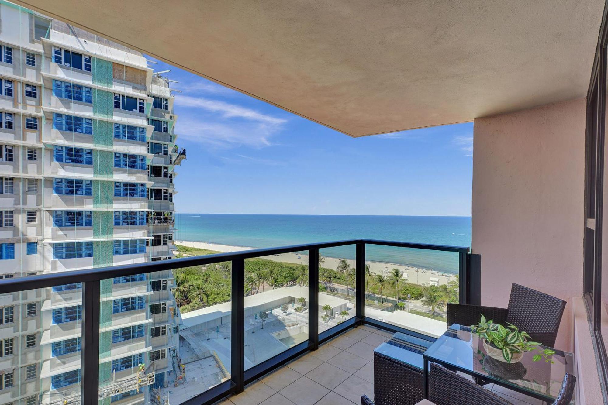 Classic Amenities Steps From The With Gym And Pool 1208 * Miami Beach