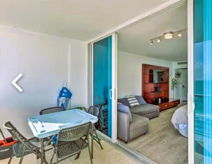 Beachfront Apartment *