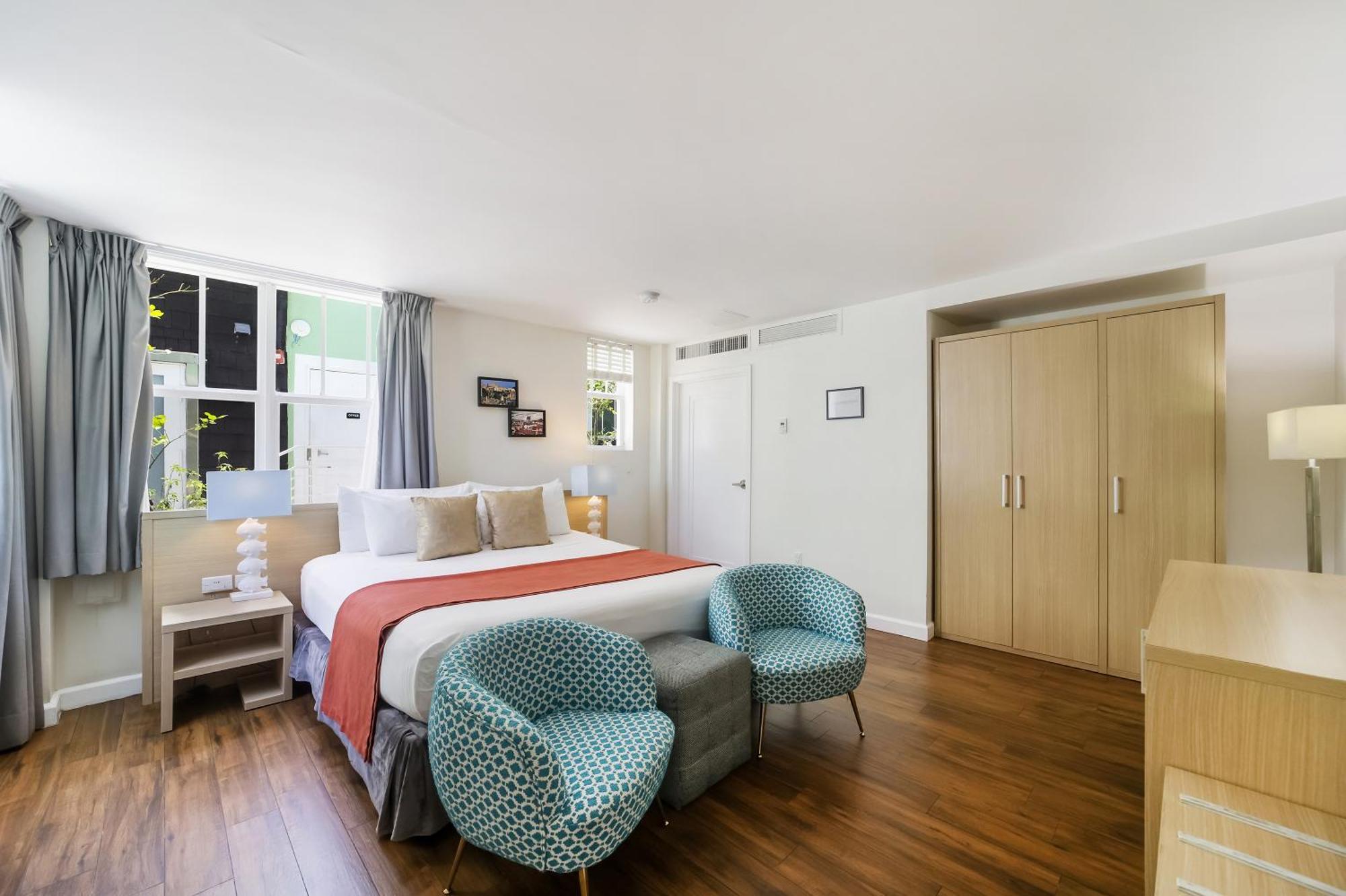 Italia Aparthotel *